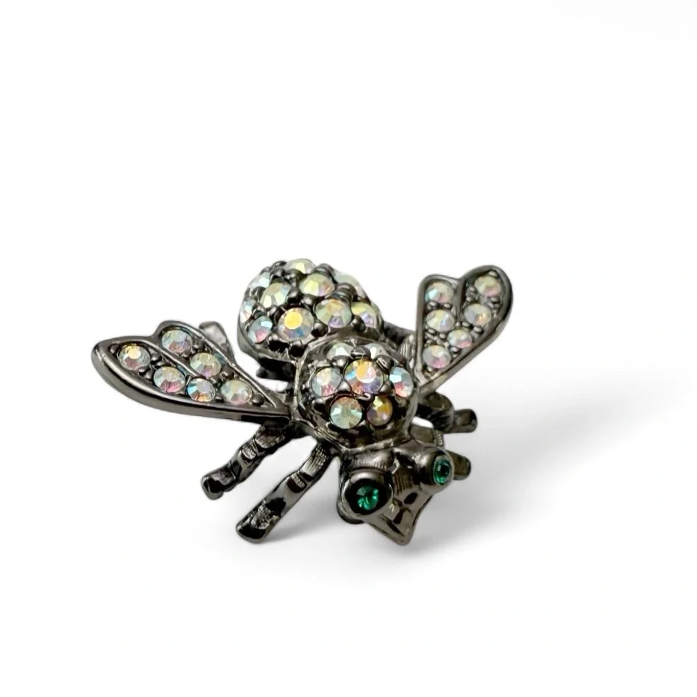 Vintage Joan Rivers AB Rhinestone Green Eyes Bee Insect Pin Gunmetal